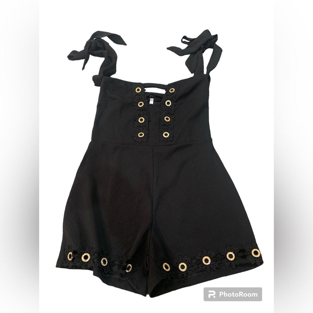 Love Creation Black Romper Embellished Women’s Size Med‎